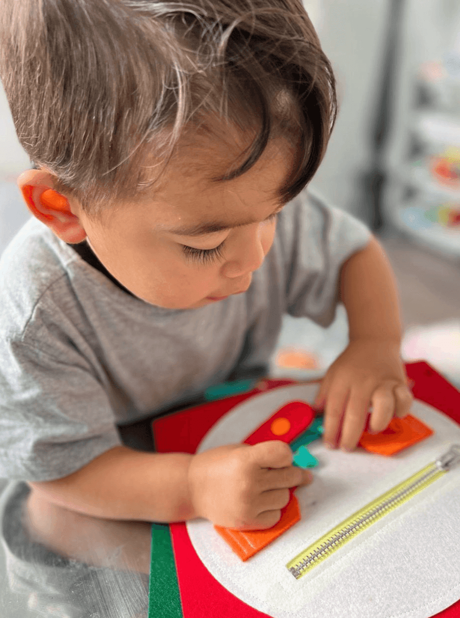 Toddler Quiet Book - tinyfeats